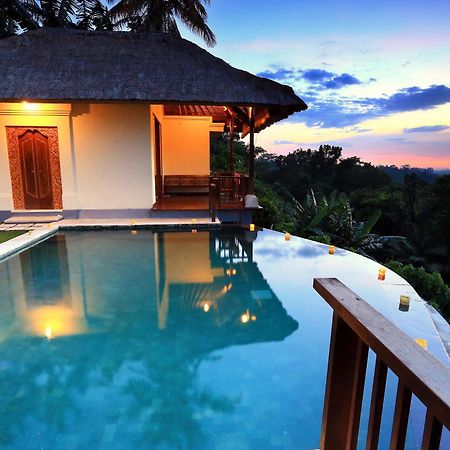 Gayatri Ubud Luaran gambar