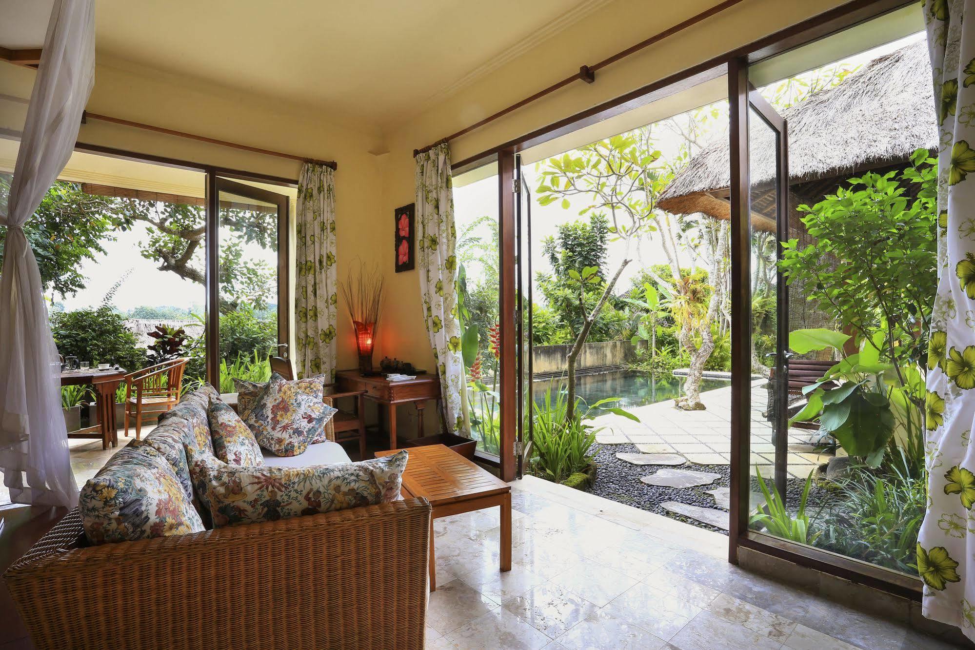 Gayatri Ubud Luaran gambar