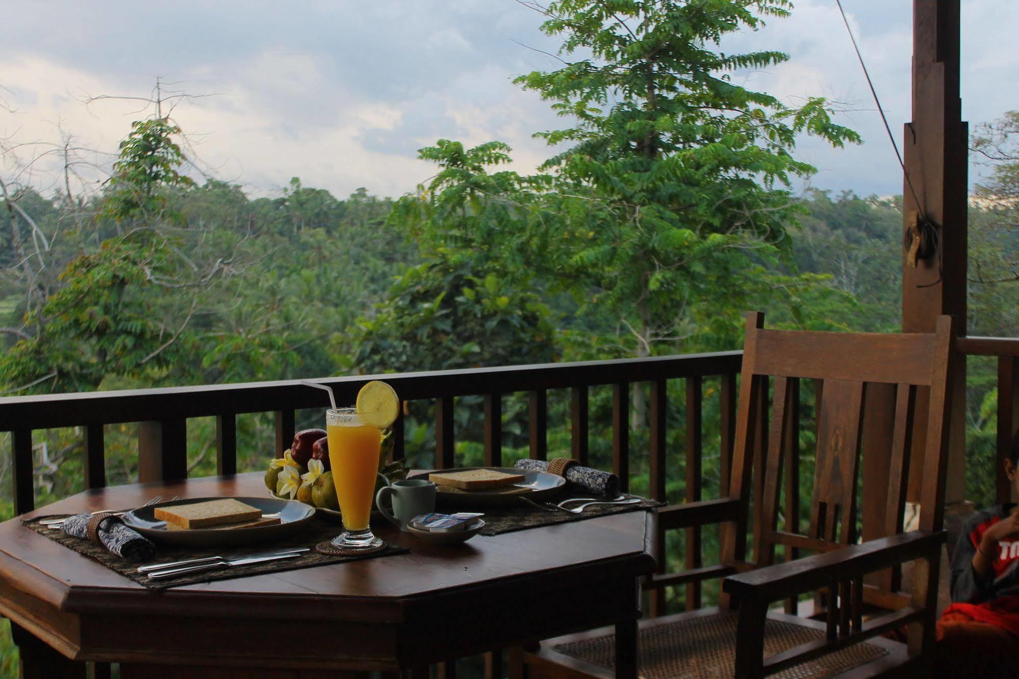 Gayatri Ubud Luaran gambar