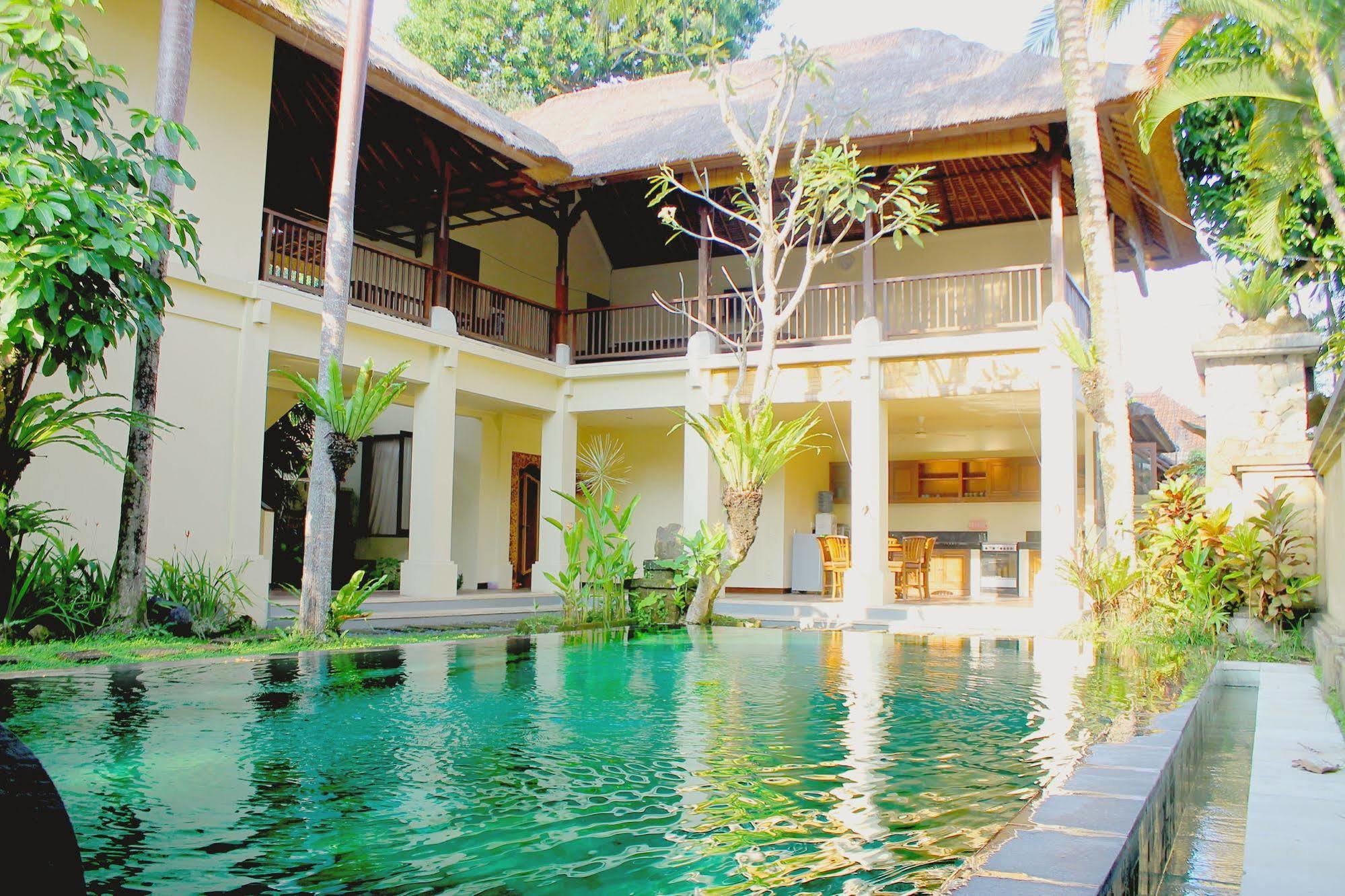 Gayatri Ubud Luaran gambar