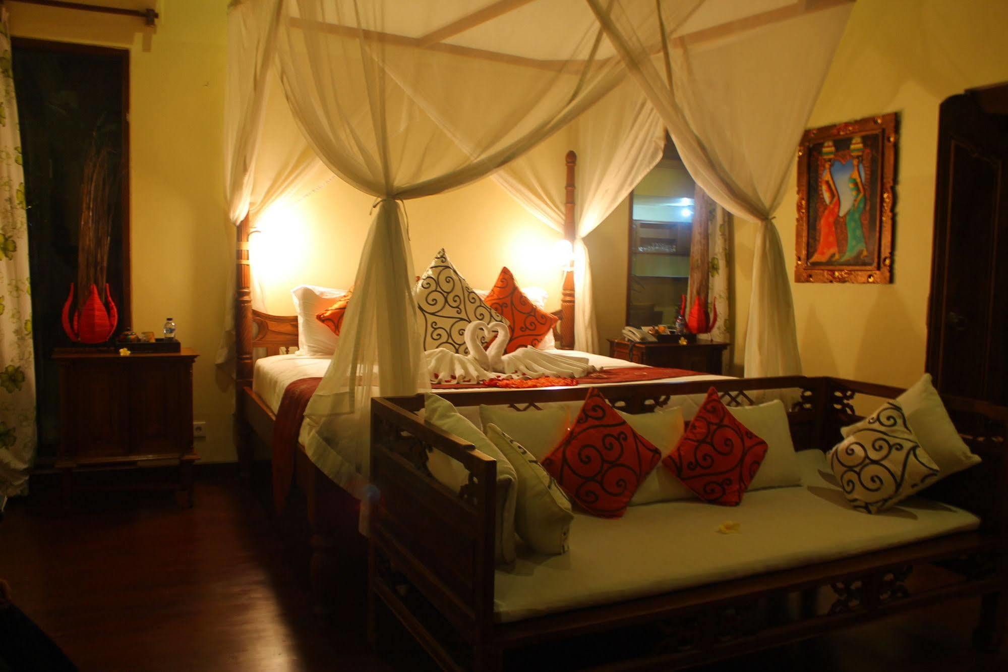 Gayatri Ubud Luaran gambar